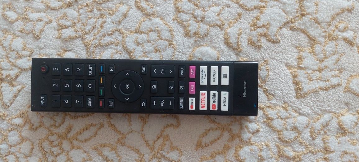 Hisense  43 телевизор СРОЧНО