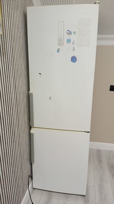 Холодильник отличного состояние