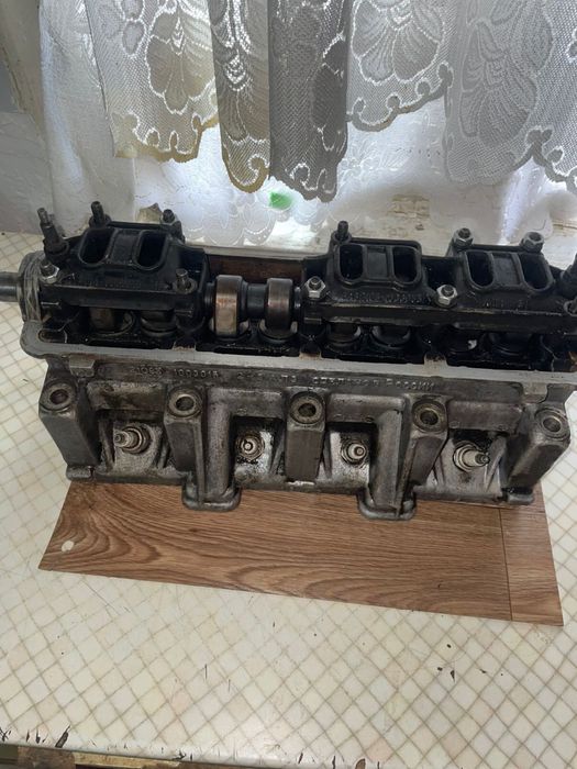 Головка восьмиклапанная