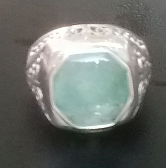 Изумруд зумрад emerald