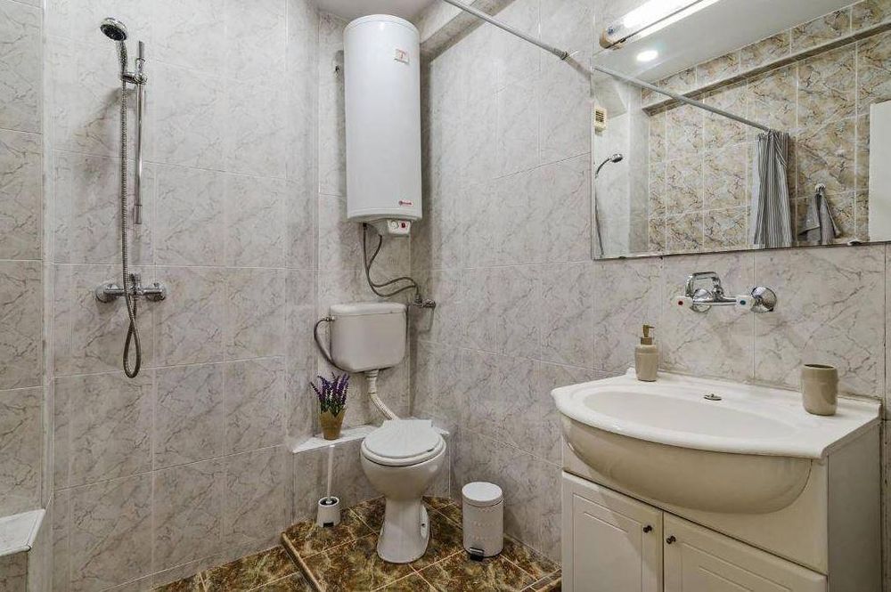 Дава се под наем Многостаен апартамент в Варна, Гръцка махала - 100 кв.м за 750 € - Снимка #6