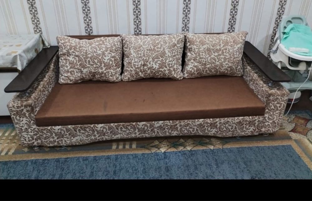 Срочно диван в связи с переездом