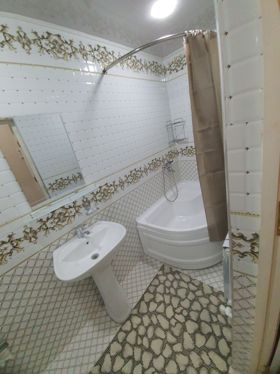 Сдаётся 2х комнатная в Новостройке, МЧС, Азиз базар, ул. Гагарина