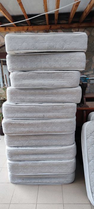 Продавам двулицеви матраци използвани