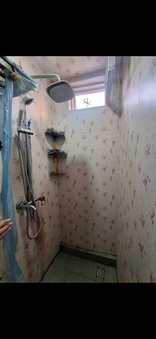 Трех комнатная квартира в общем дворе