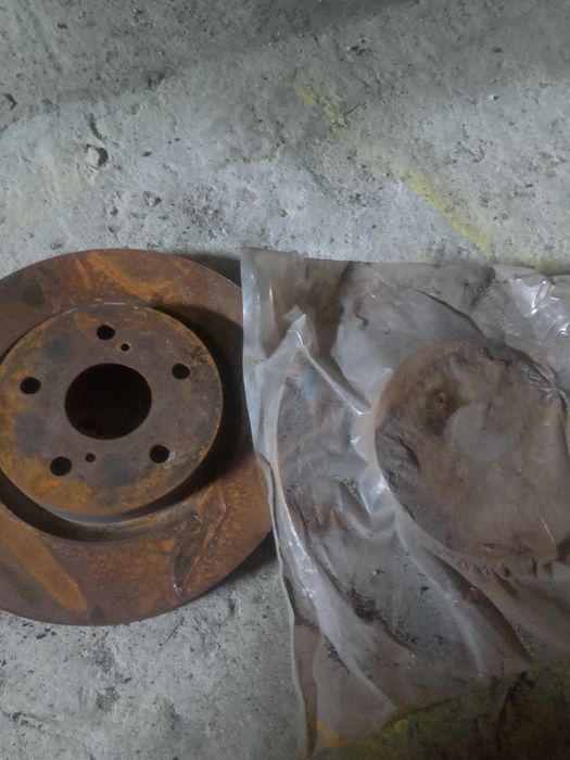 Диски тормоза Камри 70