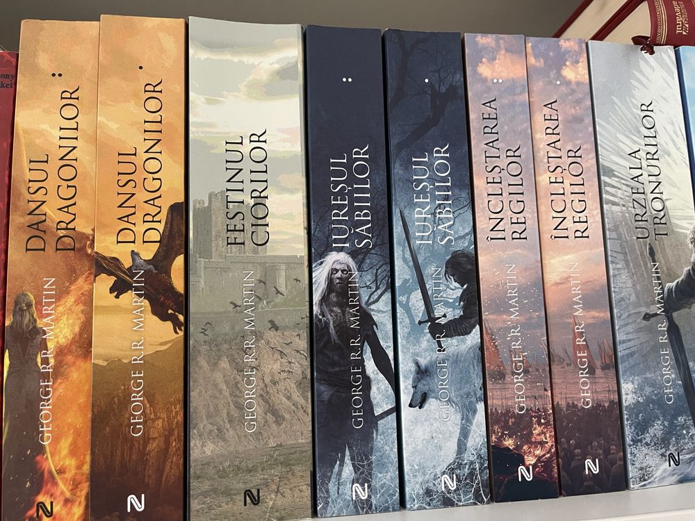 Vand 8 volume Game of Thrones (Urzeala Tronurilor)