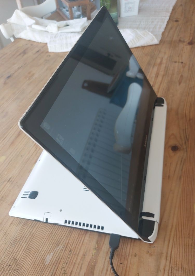 Lenovo Yoga Laptop