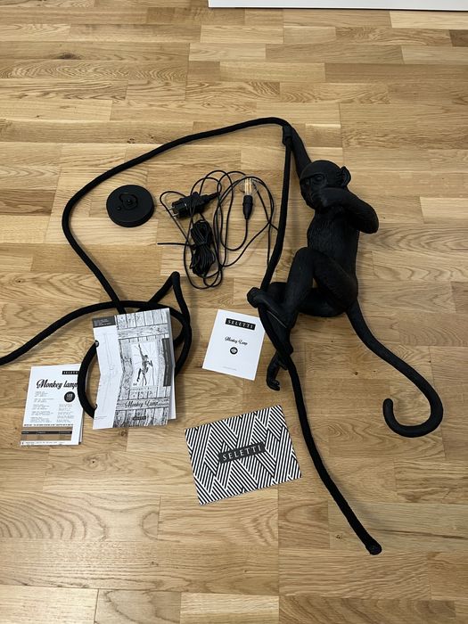 Vand lustra neagra din fibre naturale The Monkey Seletti