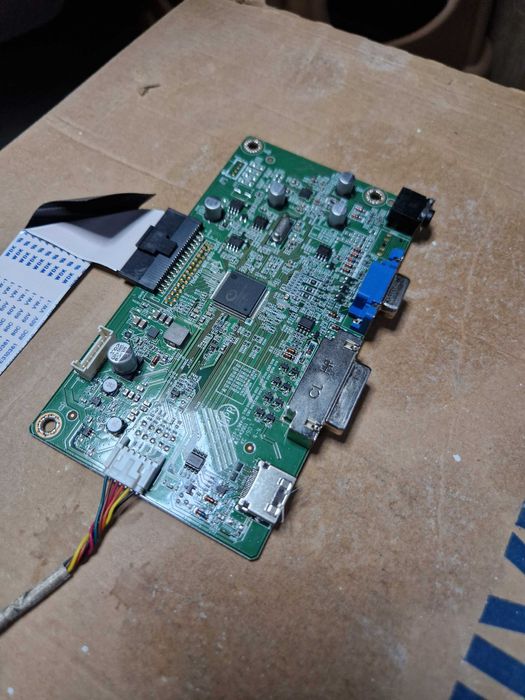 Power Supply 715G8516-P03-000-001M si Main board 715G8715-M0C-B00-004K