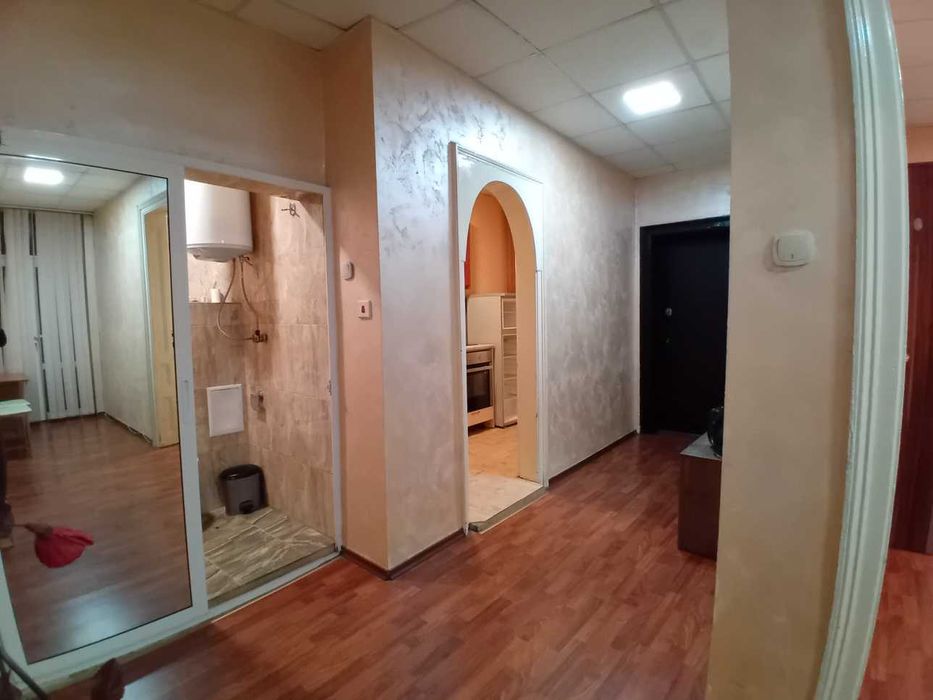Дава се под наем Тристаен апартамент в София, Център - 115 кв.м за 714 € - Снимка #11