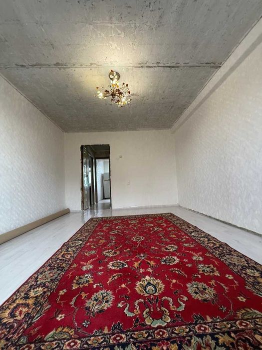 Продам 3 комн квартиру по Ломоносова