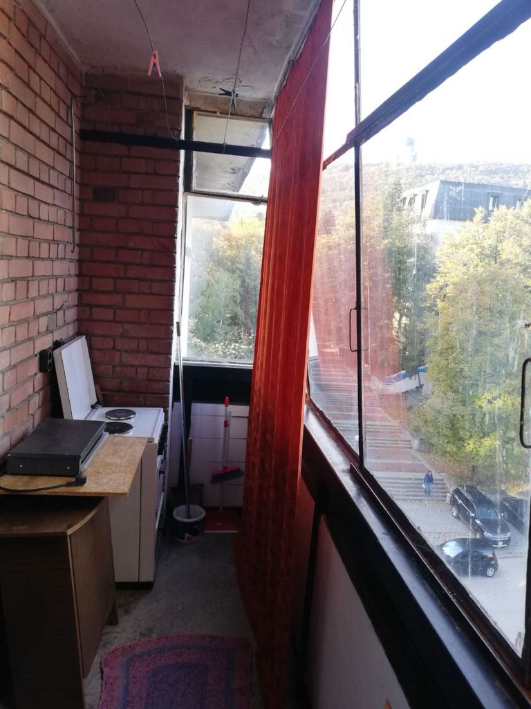 Дава се под наем Двустаен апартамент в Шумен, Център - 80 кв.м за 229.5 € - Снимка #7