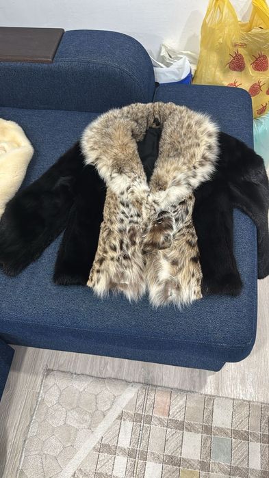 Продам хорошую дорогую одежду мало ношеную