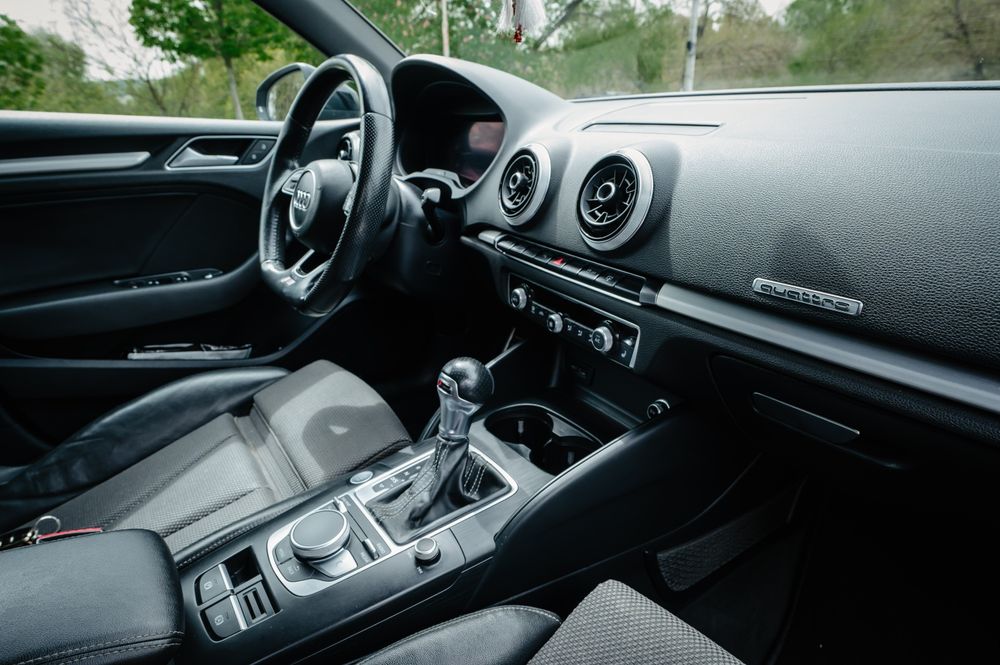 2017 Audi A3 Limousine S- Line Quattro 2.0TDI