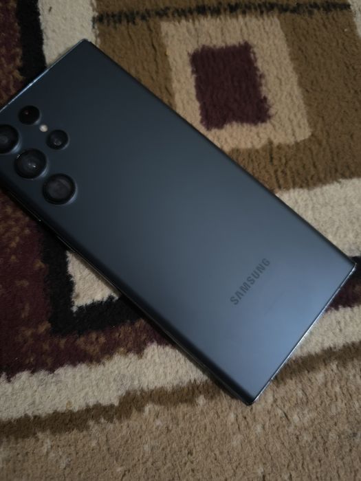 Samsung galaxy 22 ultra HD 512