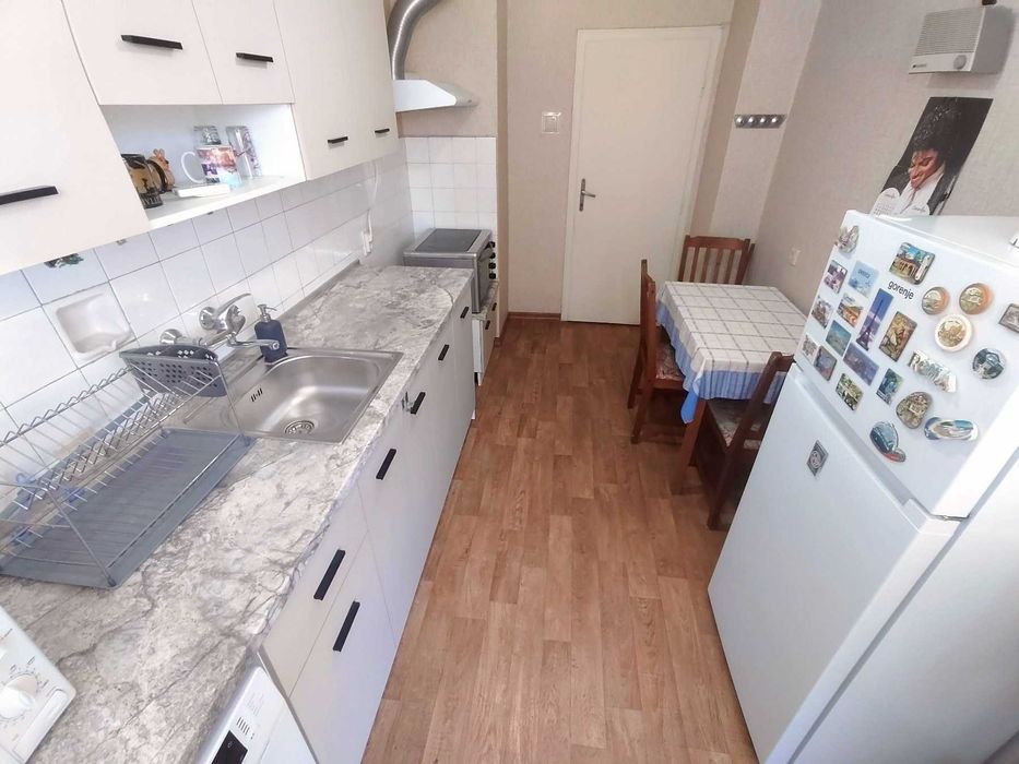 Дава се под наем Двустаен апартамент в Русе, Център - 56 кв.м за 255 € - Снимка #5