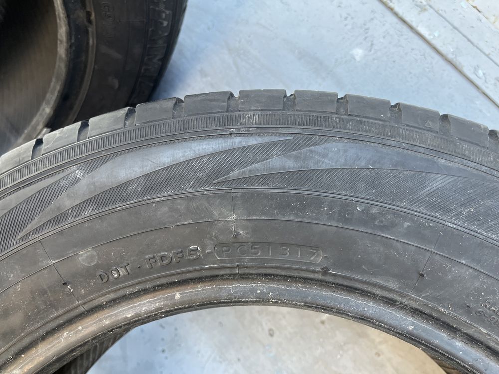 2 бр. всесезонни гуми 225/65/17 Yokohama DOT 1317 5 mm