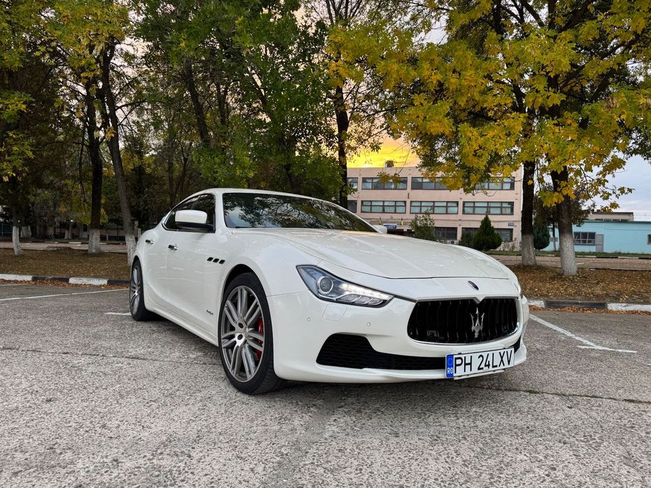 Maserati Ghibli Proprietar de 3 ani fara accident foarte întreținută
