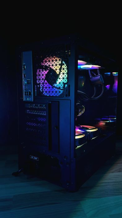 Vand PC Gaming i5 12400F | RTX 3060 12gb | 32gb DDR5 | 1TB SSD | NOU