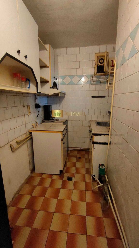 Продава се Тристаен апартамент в Видин, Васил Левски - 91 кв.м за 759 €/кв.м - Снимка #9
