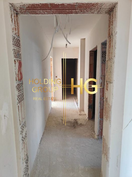 Продава се Тристаен апартамент в Варна, Погреби - 103 кв.м за 1457 €/кв.м - Снимка #3