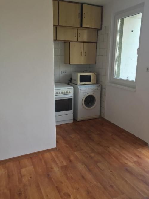 Дава се под наем Четиристаен апартамент в София, Изток - 118 кв.м за 650 € - Снимка #1