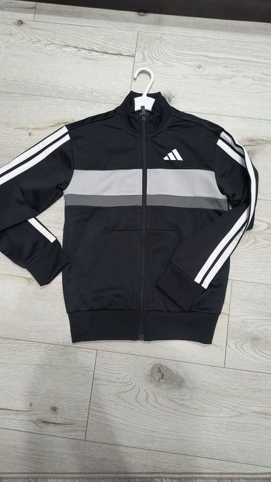 Hanorac Adidas nou, băieți 9-10ani