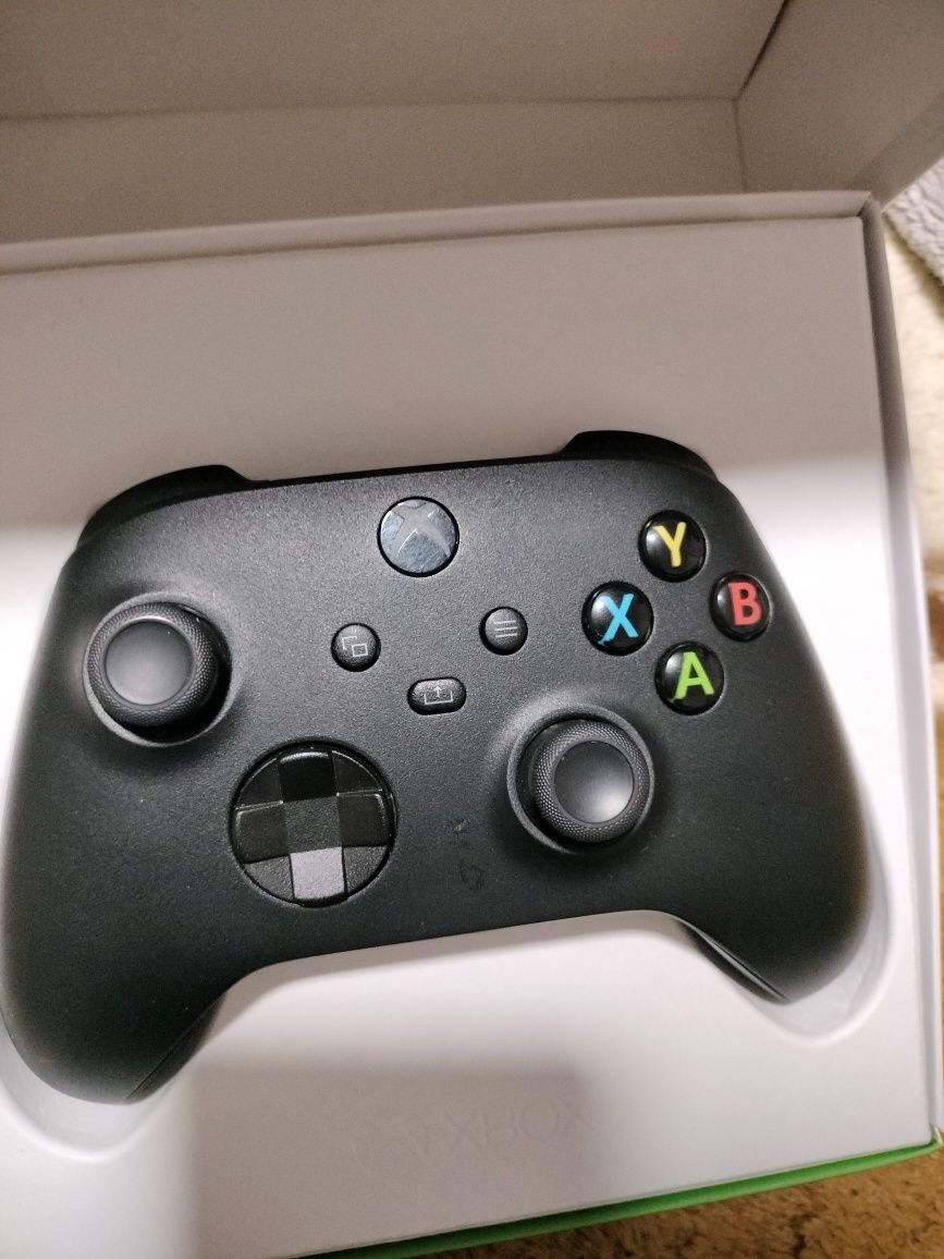 Vând controller Xbox.