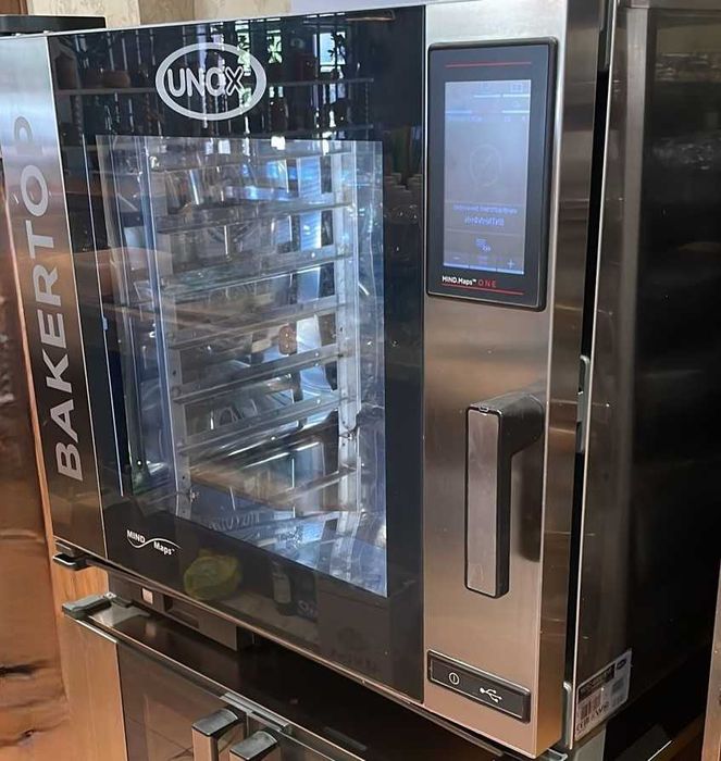 Пароконвектомат UNOX на 6 уровней ( на противни и на гастроемкости)