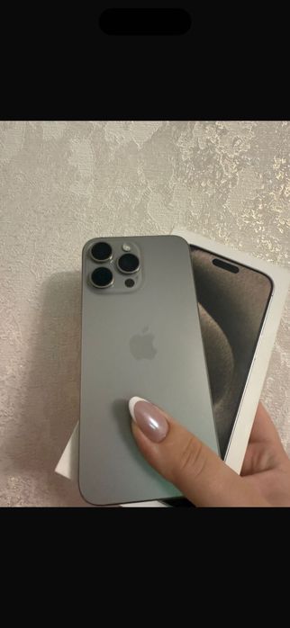 Продам айфон 15 про макс