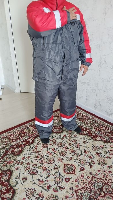 Продам зимнюю спецовку