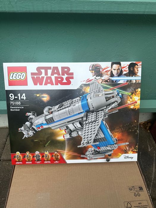 Lego Star Wars sigilate( prețuri diferite)75144,75190,75188,75170