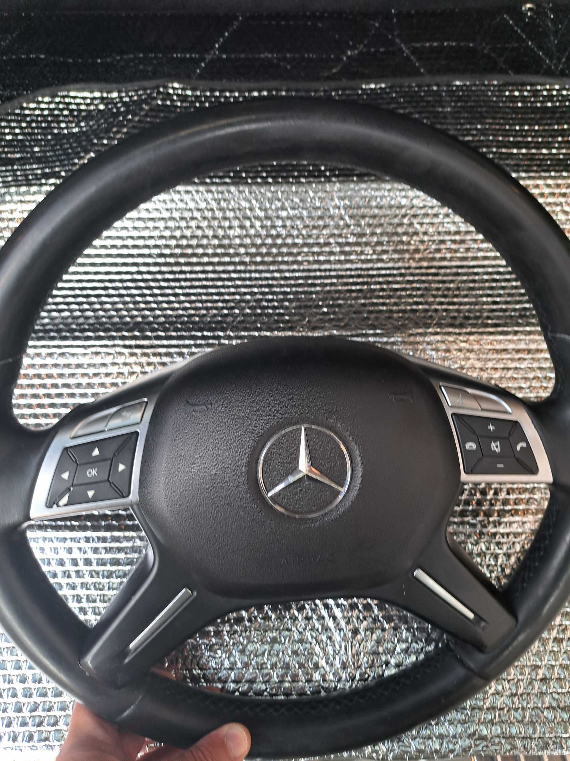 Волан мерцедес W204, W212 комплект