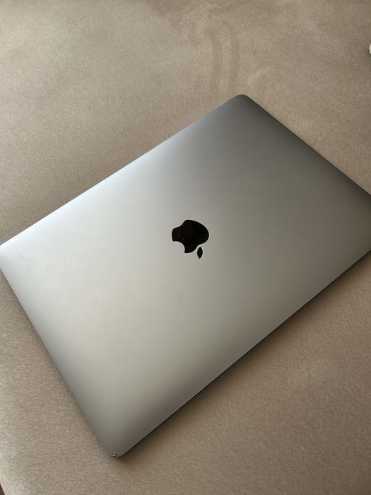 MacBook Air Retina 2019