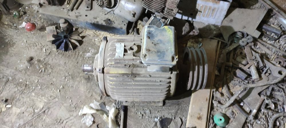 Продам электродвигатель 16 кв