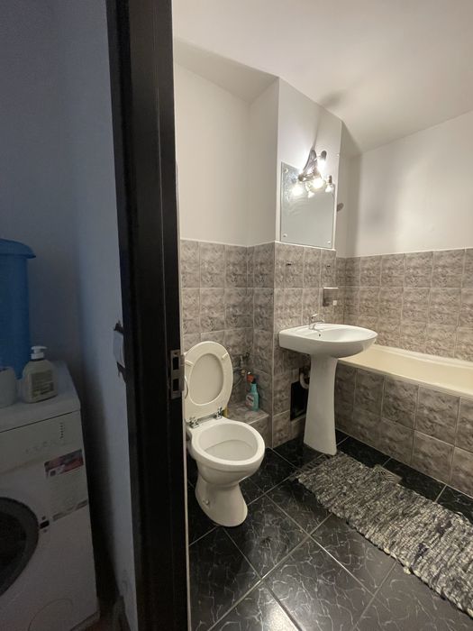 Apartament 3 camere decomandate 65 m2 utilat