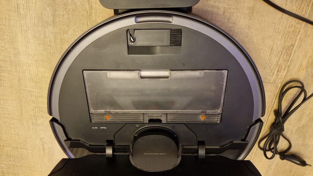 Aspirator robot  Xiaomi , in stare foarte bună.