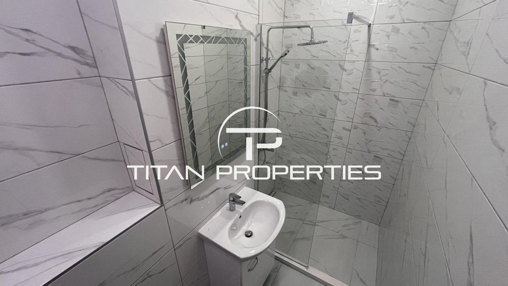 Дава се под наем Тристаен апартамент в Бургас, Център - 100 кв.м за 1224 € - Снимка #5