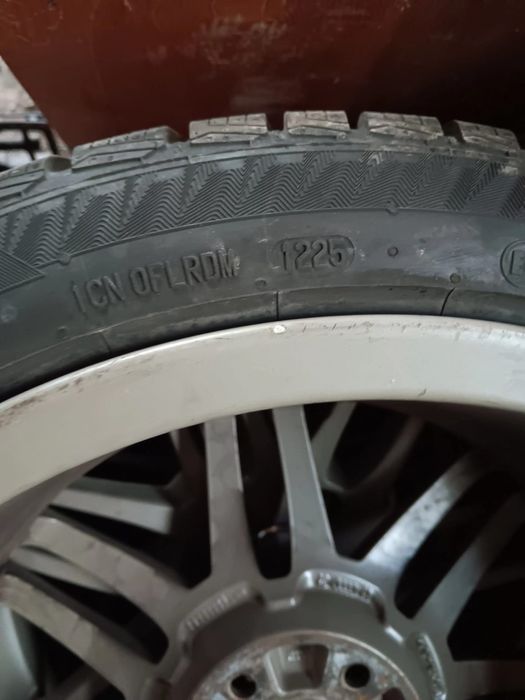 Vând jante originale Audi R 18 + cauciucuri