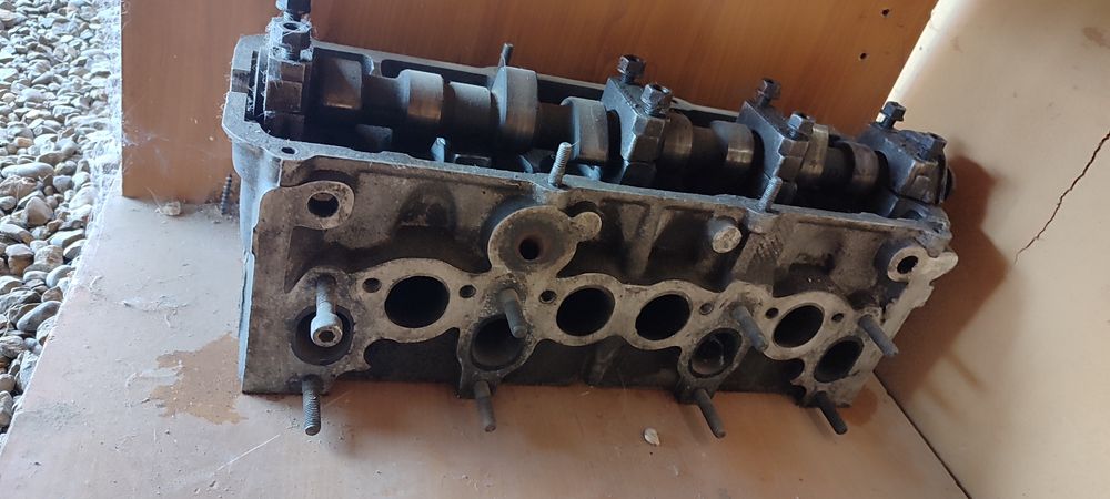 Продаётся головка с распредвалом