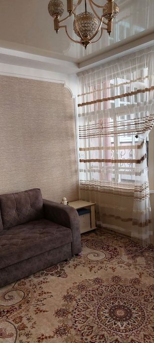 Яшаш учун ховли арендага берилади адрес: Дошкольная 18-мактаб