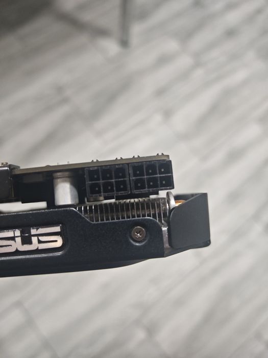 ASUS GeForce GTX 560 Ti DirectCU II 1GB GDDR5 256-bit