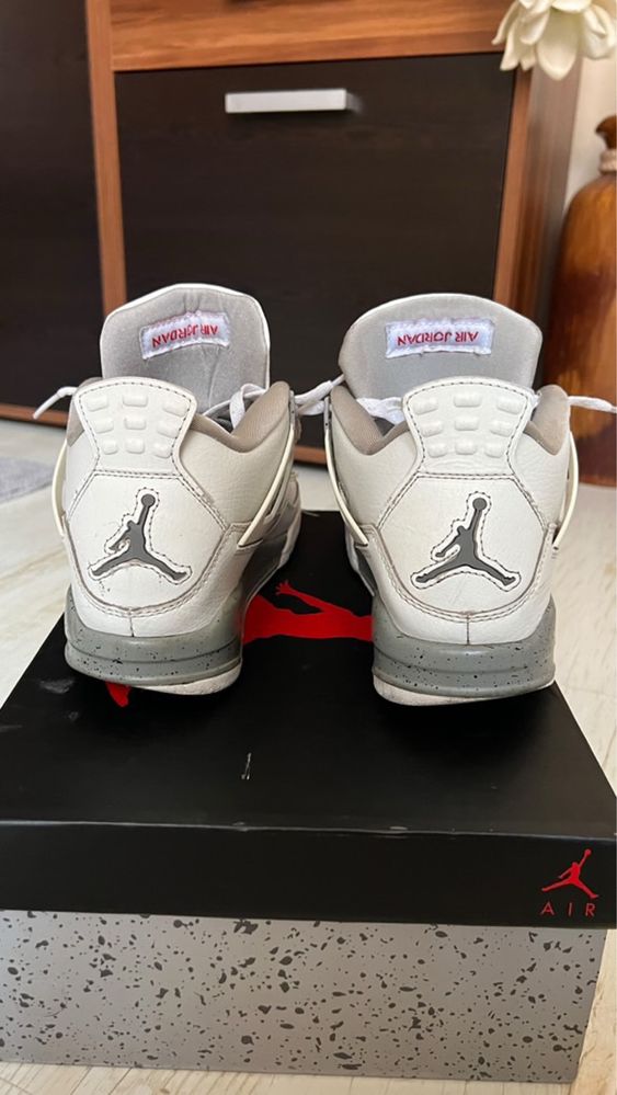 Air Jordan 4 Oreo