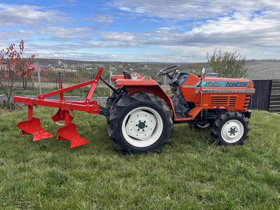 Tractor 4x4 Kubota L1-205