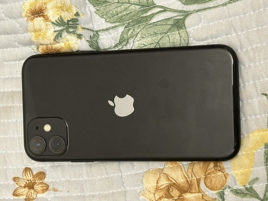 11 айфон в идеальном состоянии