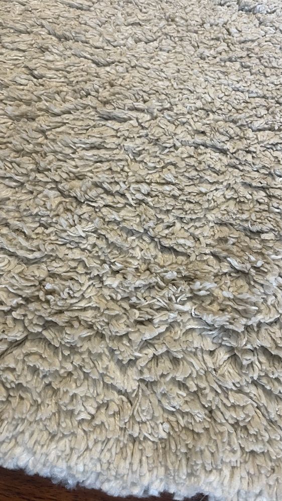 Covor alb ivory fir lung 240 150 NOU