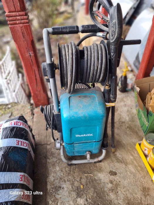 Turbojet Makita                 .