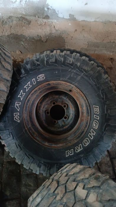 Продам колёса на УАЗ