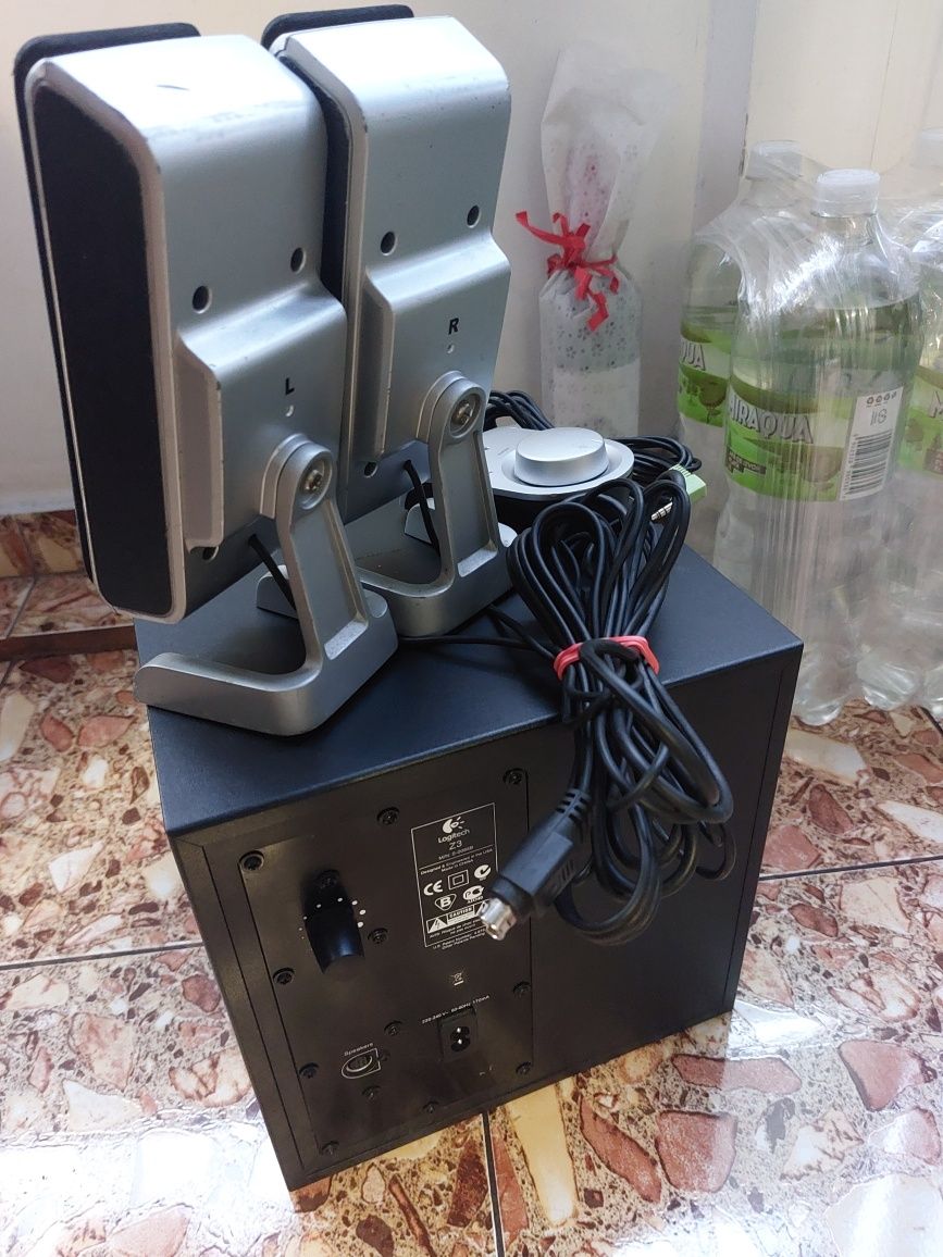 Sistem boxe 2.1 Logitech Z3 40W RMS